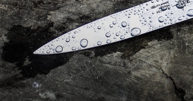 Barbatul care si-a injunghiat fosta iubita si l-a ucis pe fratele acesteia a incercat sa se sinucida in arest