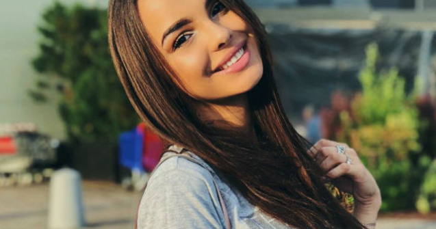 O eleva care a obtinut 9,86 la Bac, la un pas de a nu se putea inscrie la facultate pentru ca a pierdut un manual de liceu