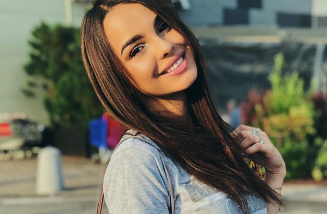 O eleva care a obtinut 9,86 la Bac, la un pas de a nu se putea inscrie la facultate pentru ca a pierdut un manual de liceu