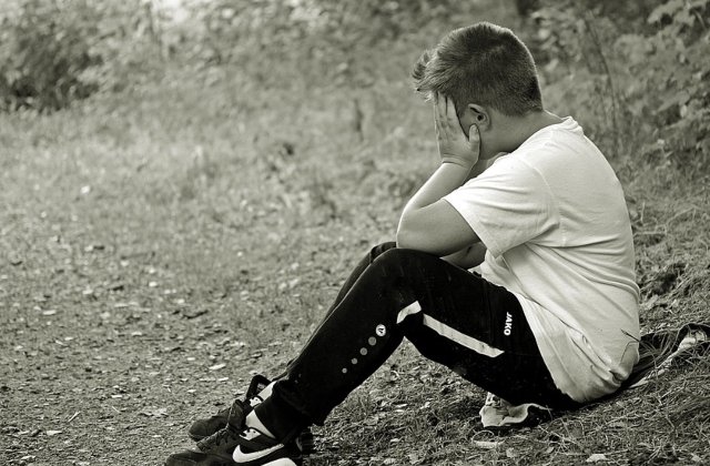 Parlamentul de la Kiev a adoptat o lege dura pentru pedofili: castrarea chimica