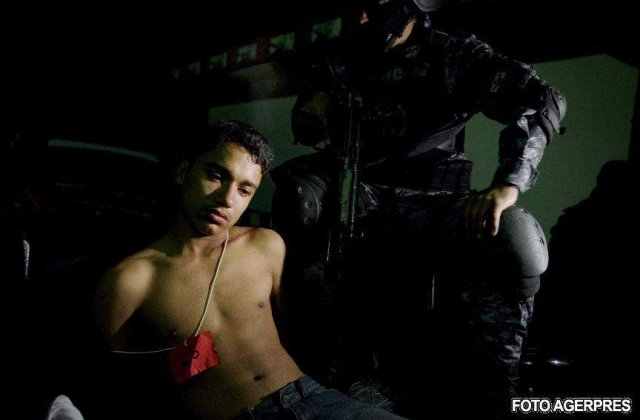 Hijos de la Guerra: Cu armele inainte, din Los Angeles in toata America