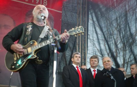 Nicu Covaci spune despre Baniciu ca a incercat &#39;sa sape&#39; trupa Phoenix