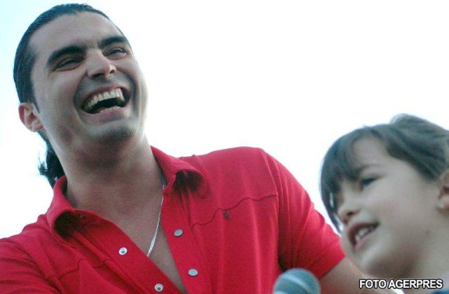 Marioara Zavoranu: Pepe e gluga de coceni!. Pepe: Cred ca nu e sanatoasa la cap!