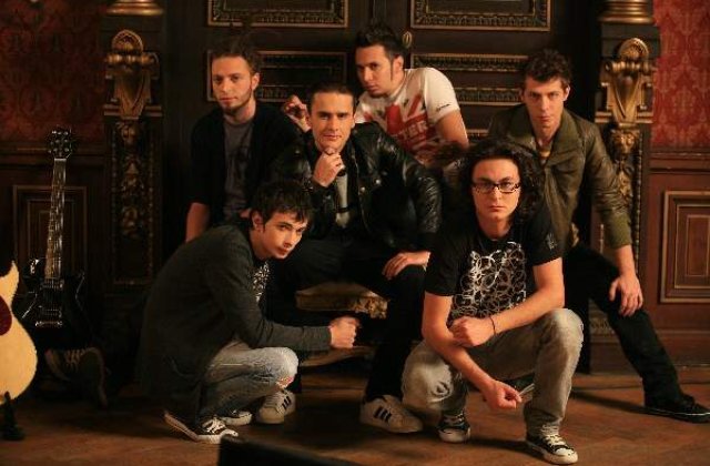 Animal X isi cheama fanii pe noul lor site