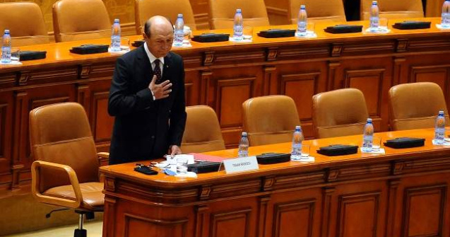Basescu a fost SUSPENDAT