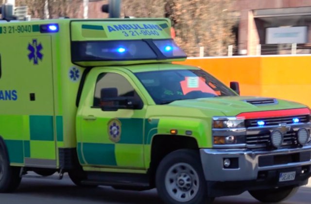 Noua persoane au murit in urma prabusirii unui avion de mici dimensiuni in Suedia