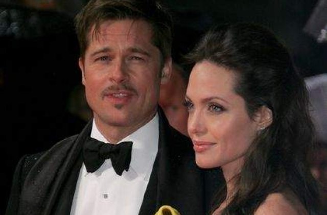 Angelina Jolie vrea sa adopte un copil cu fratele ei