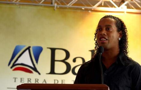 Ronaldinho a pierdut un contract de peste 740 mii de dolari