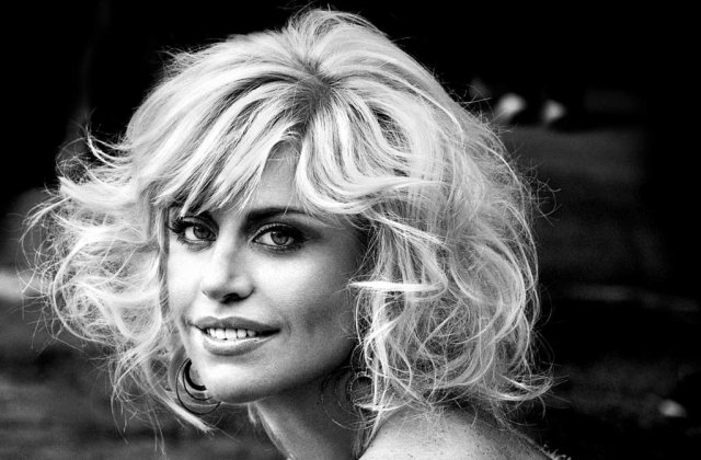 Loredana a lansat videoclipul "Y.O.U", imnul comunitatii gay din Romania