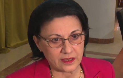 Deputat USR, scrisoare deschisa catre Dancila: Va solicit sa o demiteti pe Ecaterina Andronescu
