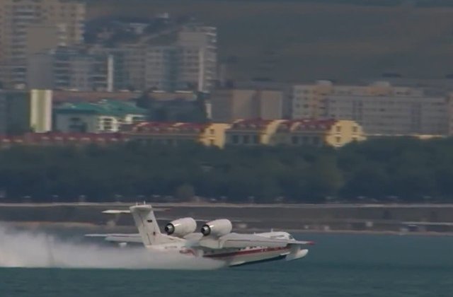 Trei persoane au murit, iar alte patru sunt date disparute, dupa ce un hidroavion s-a prabusit in Canada