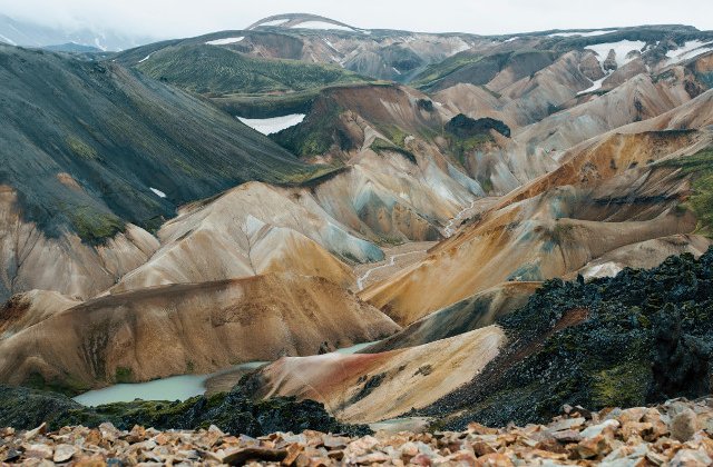 12 locuri magnifice cu peisaje selenare de vis. Destinatie din Romania, in top / VIDEO