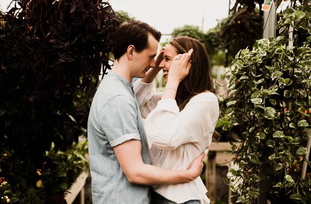 8 traditii si obiceiuri din trecut la care cuplurile moderne incep sa renunte