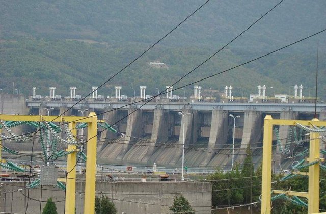 Hidroelectrica cere din nou forta majora, de la 1 august