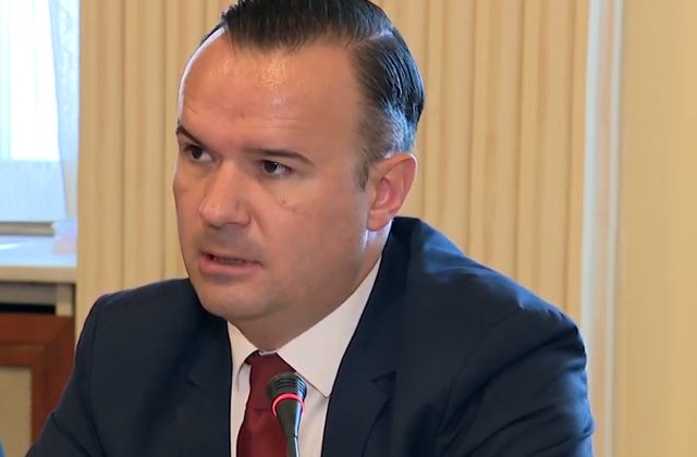 Presedintele CNAS: Nu am luat in calcul demisia. Pintea sustine ca va solicita inlocuirea conducerii