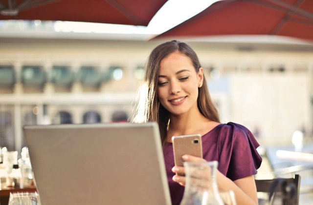 Studiu: Femeile active pe piata muncii prezinta un risc mai scazut de declin al memoriei pe parcursul vietii