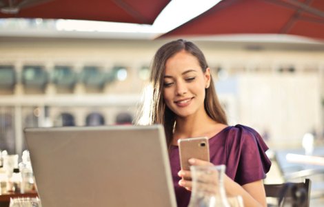 Studiu: Femeile active pe piata muncii prezinta un risc mai scazut de declin al memoriei pe parcursul vietii