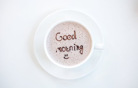 3 ritualuri de dimineata care iti cresc productivitatea la birou