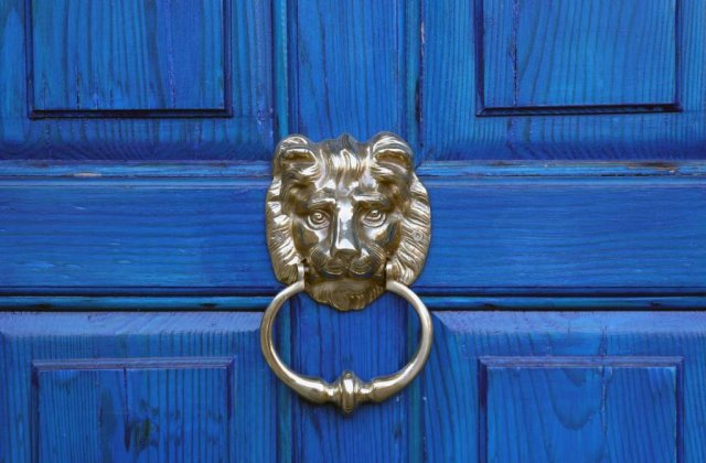 Vanzarile de case de vacanta si cabane montane din lemn, in scadere cu 40%