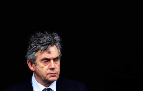 Scandal in Marea Britanie: Politicienii au obtinut deconturi pentru scutece, mancare de caini si perii de toaleta