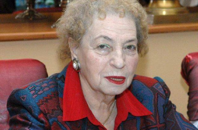 Paula Iacob, posibila colaboratoare a Securitatii