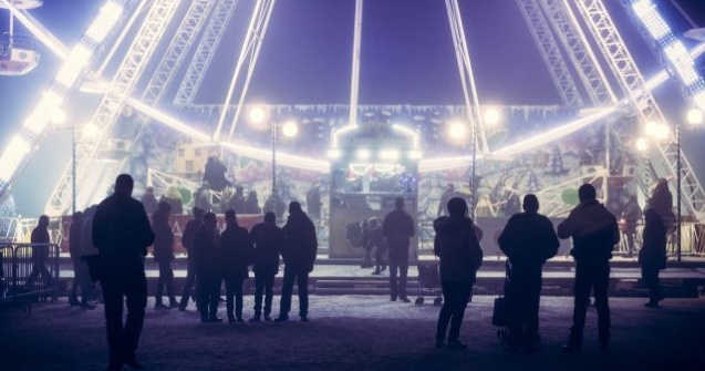 Un barbat a murit dupa ce a cazut dintr-o roata, la un festival