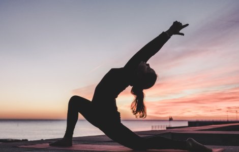  Top  Antrenament de seara: 8 exercitii care te vor ajuta sa dormi mai bine