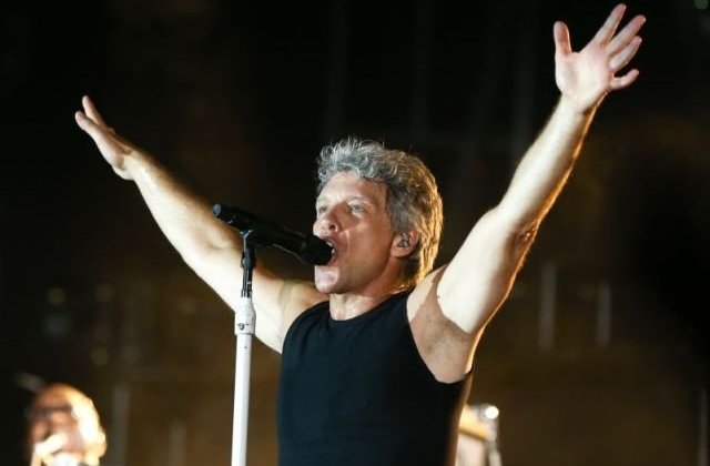Bon Jovi isi cere scuze dupa concertul de la Bucuresti: "Imi pare rau ca nu am fost chiar pe ritm". Reactiile fanilor/ VIDEO