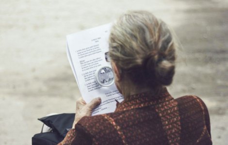 O echipa de elevi romani a dezvoltat un algoritm care prezice evolutia bolii Alzheimer