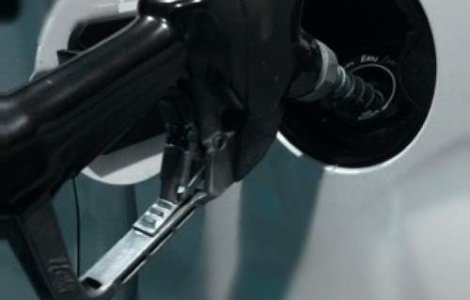 Benzina s-a scumpit din nou