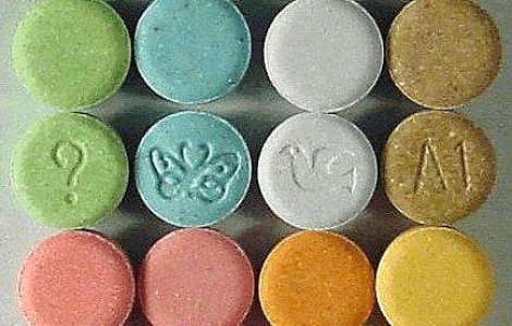 Bucuresteni retinuti pentru trafic international de droguri de mare risc