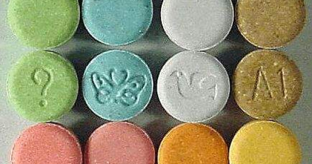 Bucuresteni retinuti pentru trafic international de droguri de mare risc