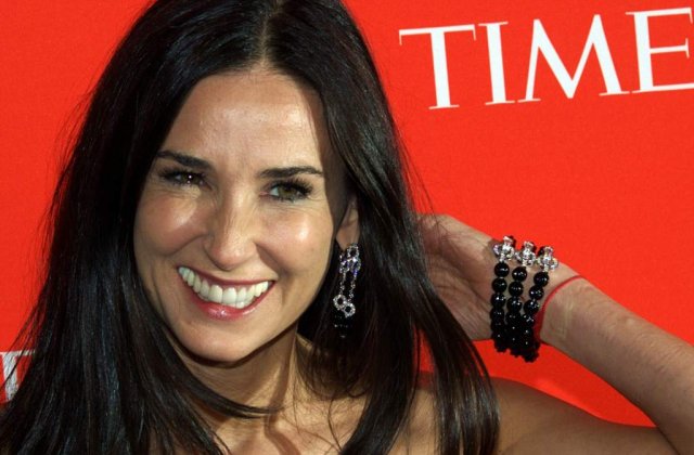 Fiicele lui Demi Moore vor un ordin de restrictie impotriva mamei lor