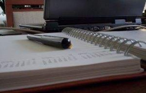 Guvernul va restitui primariilor 107 mil. din banii retrasi in luna mai