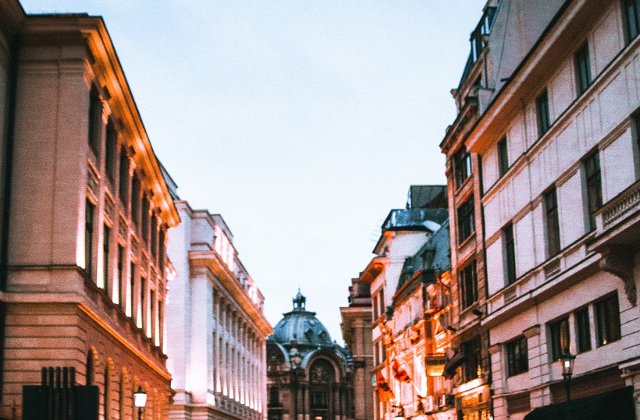 Proiect USR de reorganizare administrativ-teritoriala a Capitalei in 20 de districte si infiintarea Zonei Metropolitane