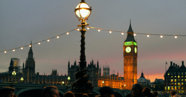 USR, despre romanii din Marea Britanie: Trebuie sa continue sa aplice pentru noul tip de rezidenta