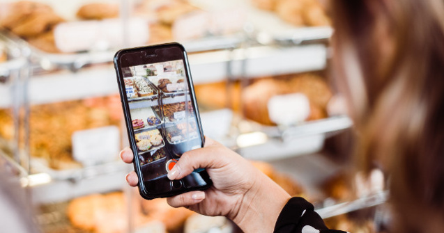 Zaharul, tutunul si alcoolul contribuie la cresterea poverii afectiunilor orale asupra sanatatii publice