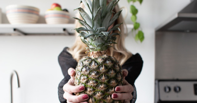  Top  10+ beneficii mai putin cunoscute ale ananasului