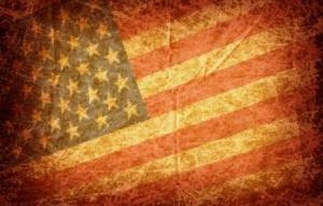 Drapelul american, coborat in berna ca omagiu adus victimelor din Colorado