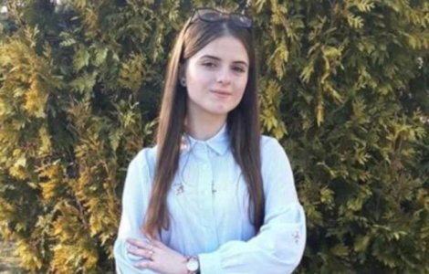 Cateva sute de persoane s-au adunat la protestul "Pentru Alexandra" din Piata Victoriei/ VIDEO