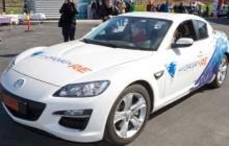 Mazda a lansat in Norvegia un model care utilizeaza hidrogenul drept combustibil