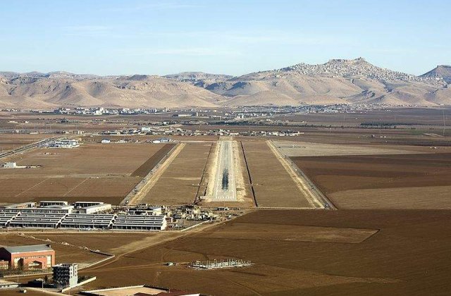 Turcia a mobilizat sisteme antiaeriene la frontiera cu Siria