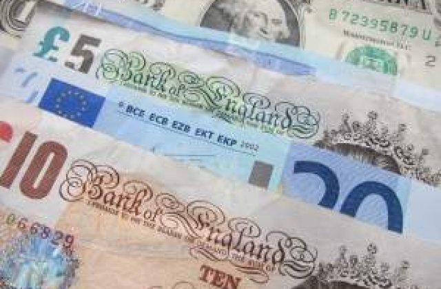 Euro a depasit pragul psihologic de 4,6 lei