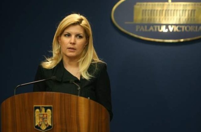 Hellvig prezinta "pacatele" lui Udrea: Capace de WC de 15.000 de euro