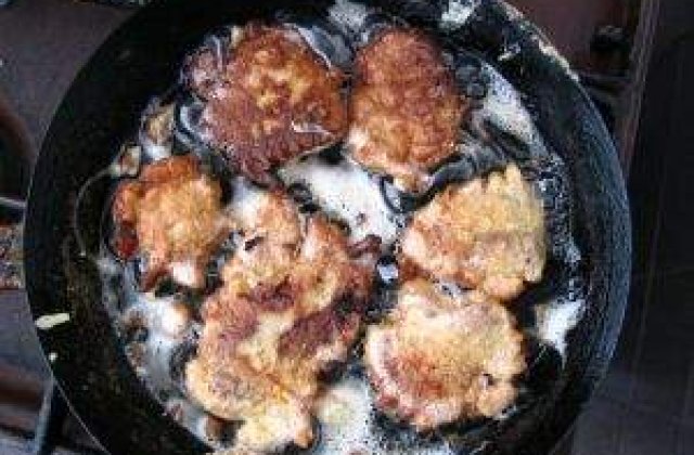 Cinci alimente cu risc crescut de cancer