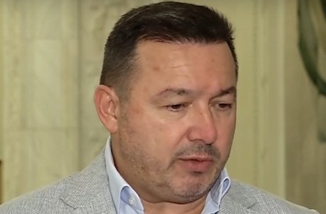 Radulescu, despre Iohannis: Politizeaza drama de la Caracal, dorind sa creeze o emotie dupa modelul "Colectiv"