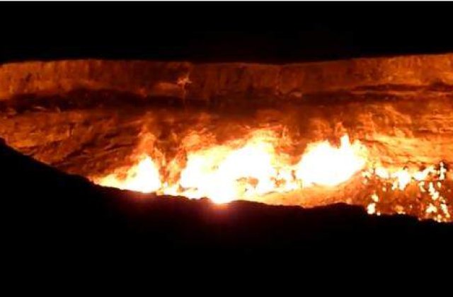 [VIDEO] Un crater din desert arde de peste 40 de ani