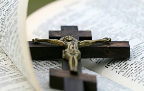 Preotul din Constanta, acuzat ca a incercat sa corupa sexual o a doua minora