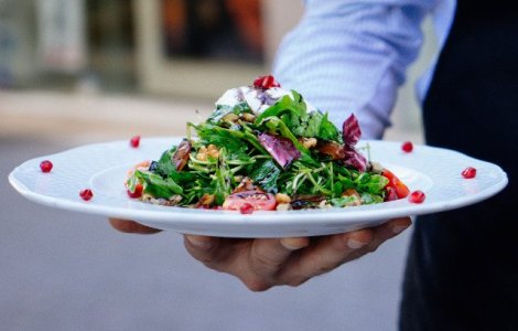 Alimentatia, o pista de explorat in tratarea mai eficienta a cancerului