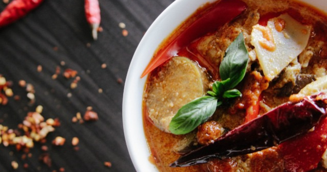 Studiu: Alimentele iuti pot creste riscul de dementa